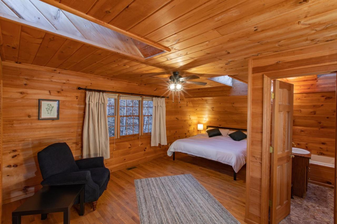 Treetops Easy To Asheville With Fast Wifi And Great View *