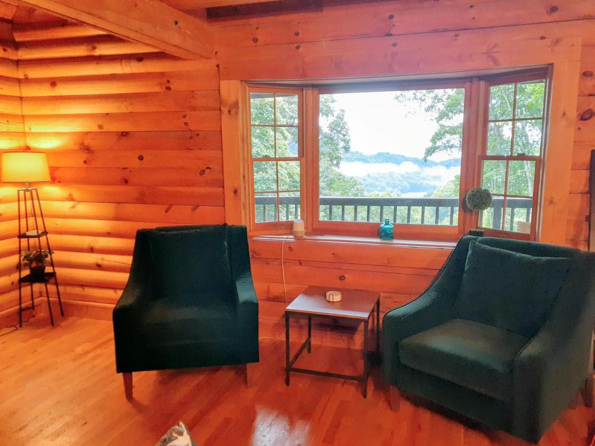 Holiday home Treetops Easy To Asheville With Fast Wifi And Great View *